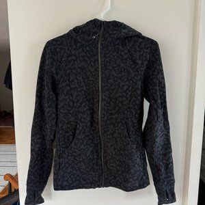 $118 LULULEMON SCUBA HOODIE FLEECE cheetah/camo size 6